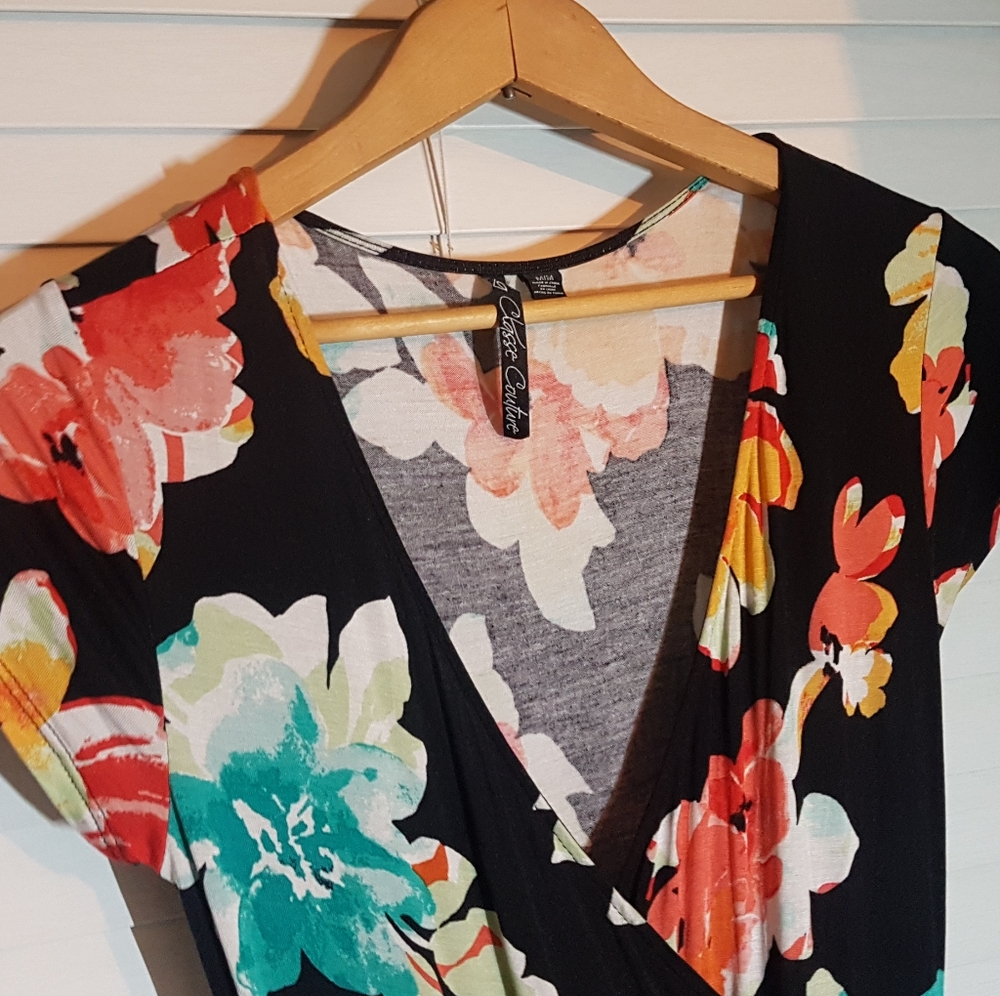 NWOT Size M floral maxi wrap dress